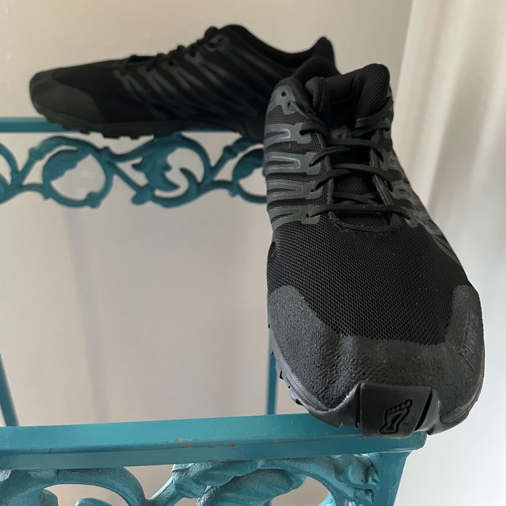 Inov-8 Men F-lite 262 Size 9.5 Men’s Black/Black Shoes